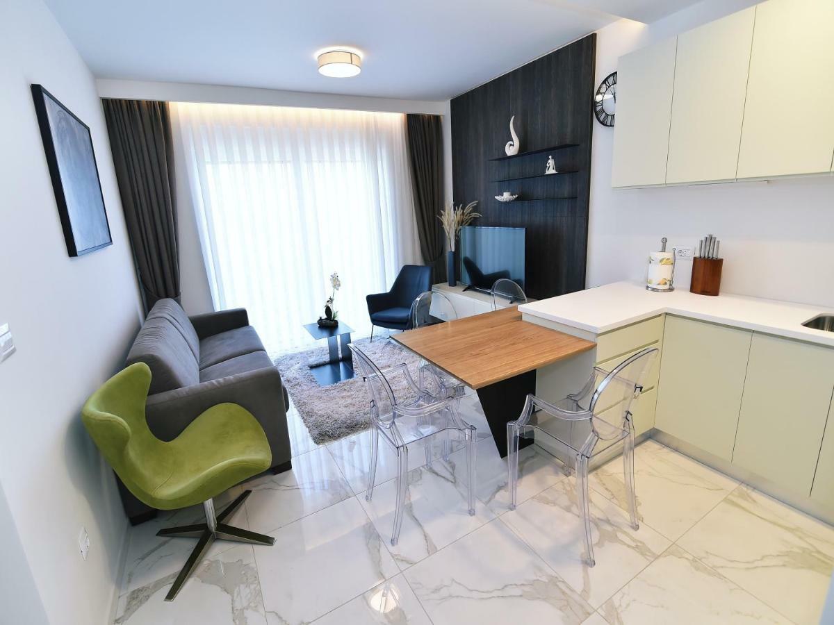 Apartments In Villa Ziza, Rooftop Swimming Pool 奥帕提亚 外观 照片