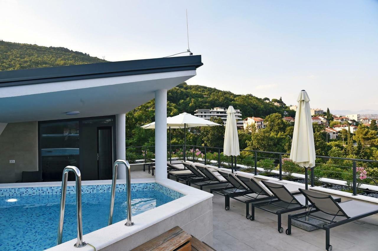Apartments In Villa Ziza, Rooftop Swimming Pool 奥帕提亚 外观 照片