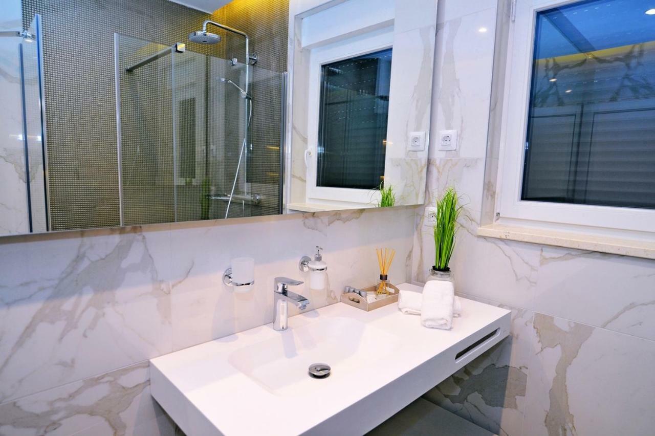 Apartments In Villa Ziza, Rooftop Swimming Pool 奥帕提亚 外观 照片