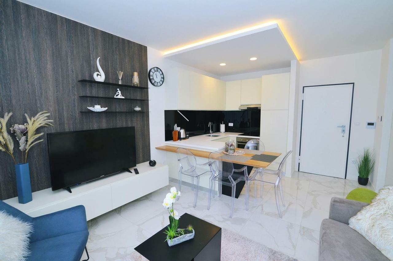 Apartments In Villa Ziza, Rooftop Swimming Pool 奥帕提亚 外观 照片