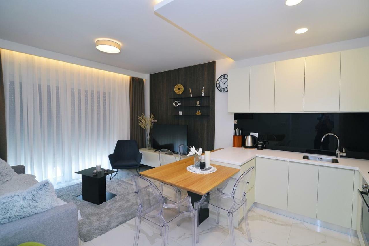 Apartments In Villa Ziza, Rooftop Swimming Pool 奥帕提亚 外观 照片